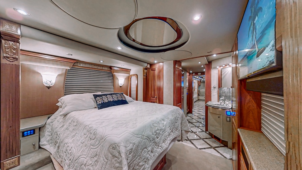 2006 Prevost Royale XLII For Sale
